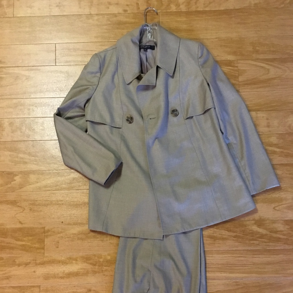 Women's Suit